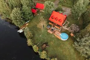 Le Martini Bord de l eau spa piscine - Entrelacs