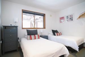 Bears Den Mountain Lodge