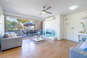 Fleetwood 3 63 Shoal Bay Road Relaxed living with water views overlooking Shoal Bay