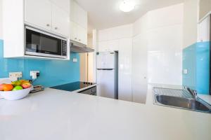 Fleetwood 3 63 Shoal Bay Road Relaxed living with water views overlooking Shoal Bay