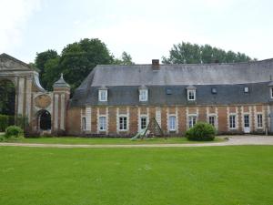 Middle house listed as historic building near Montreuil