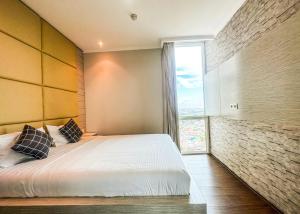 Exquisite 3BR Surabaya Apartment at Via Tower Ciputra World by Le Ciel Hospitality