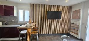 Maison Plus Belle La Nuit avec jacuzzi privé