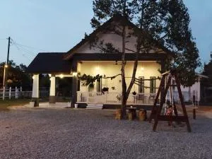 D'LaMar Homestay - Kampong Tanjong Piring