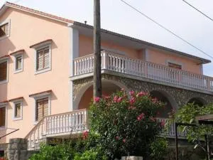 Apartments Petrovic - سيلو
