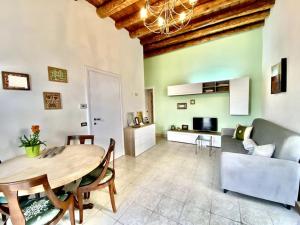 Zona fiera a 10 minuti dal centro con parcheggio