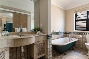 Something Special Villa in glitzy Camps Bay