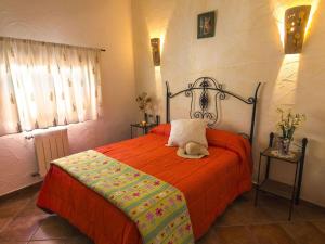 Holiday Home in Laroya with Pool & BBQ