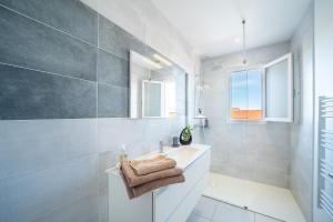 Maisons de vacances L'impertinente - Maison climatisee avec jacuzzi : photos des chambres