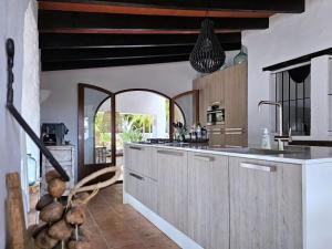 Spacious Retreat with Games