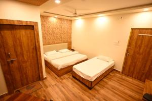 Hotel Vrindavan Palace