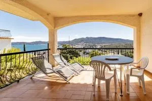 Grifeu 11 Apartamento con terraza y vista al mar - Colera