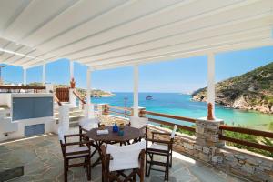 Ammos 2 - Seafront maisonette, Glyfo beach, Sifnos