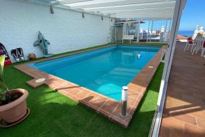 obrázek - Sunny big pool BBQ terrace