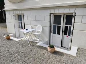 LA PLAYA Grand Studio avec espace nuit et parking privatif - 40 mètres de la Promenade Marcel Proust