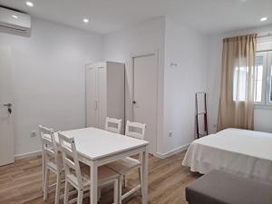 Apartamentos Caballo Rojo