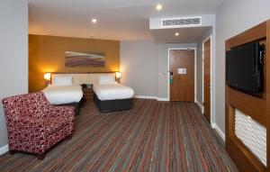 Standard Twin Room - Disability Access room in Holiday Inn Derby Riverlights an IHG Hotel