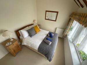 Oak Cottage cosy 5 bed sleeps 8 - dogs welcome