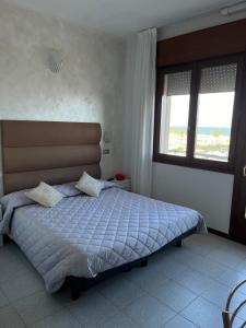 Double or Twin Room with Sea View room in Hotel Touring