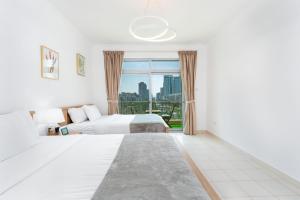 Lux BnB I Una Tower I Lakes View