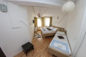 Triple Room room in Hotel Hayat