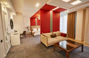 King Suite room in Aghababyan's Hotel