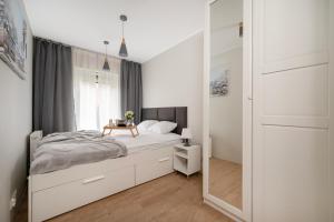 Hideaway Apartment - Terrace with Garden & Parking- by Rentujemy