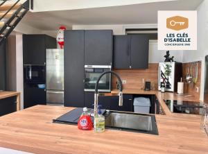 Appartements Appartement climatise avec sa terrasse de 25 M2 : photos des chambres