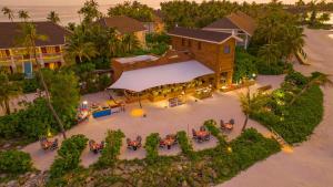 SAii Lagoon Maldives, Curio Collection By Hilton