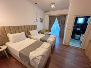 Double or Twin Room with Balcony room in Hotel Murati