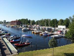 Charmante Wohnung in Ueckermünde mit Garten und Grill und Nah am