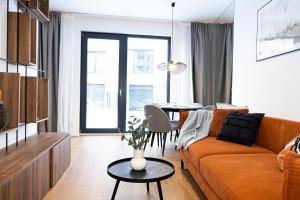 Rentero Scandinavian - Private Garden APT