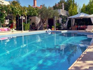 Avalena Residence
