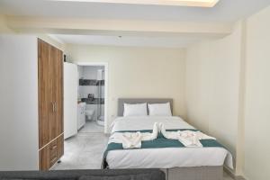Lamira Apart Holiday&Guest House