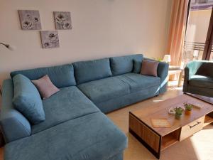 Bendita Mare - Golden Sands