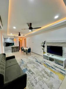 4 Bedroom Seaview Ladang Tanjung Apartment -SMZ Homestay