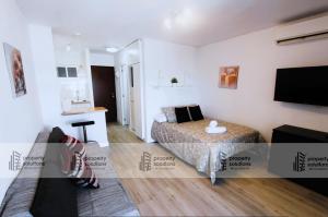 714 Iris Apartamento - Vista al mar - Cerca de tren, restaurantes, tiendas - PLAYA A 10 MIN CAMINANDO
