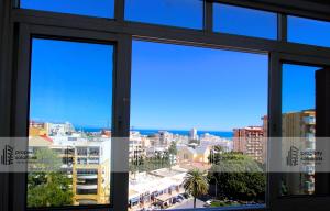 714 Iris Apartamento - Vista al mar - Cerca de tren, restaurantes, tiendas - PLAYA A 10 MIN CAMINANDO