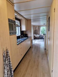 6 persoons chalet op de Veluwe bij binnen en buiten zwembad