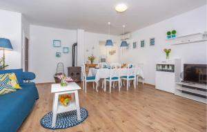 3 Bedroom Amazing Home In Malinska