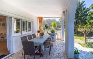 3 Bedroom Amazing Home In Malinska