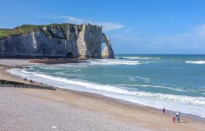 Gorgeous Home In Malleville-Les-Grès