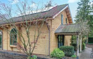 2 Bedroom Cozy Home In Arendonk