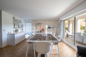 Appartements T4 Terrasse VUE sur le GOLF : photos des chambres