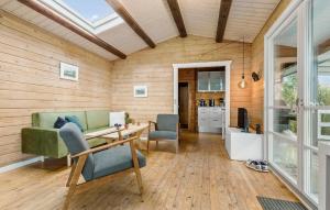 Nice Home In Glesborg With Kitchen