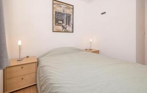 Cozy Apartment In Oostende With Wifi