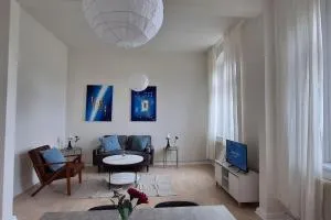 Tolle Moderne Altbau Wohnung - Hennstedt