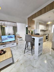 Acvi LUX - City Center by Seafront