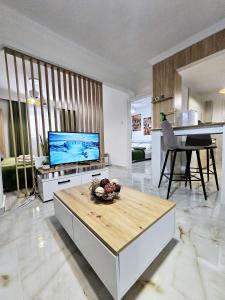 Acvi LUX - City Center by Seafront