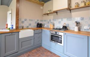 Gorgeous Home In Passais-Villages